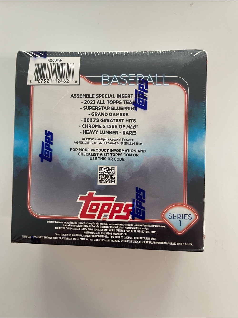 Topps Blue Red Baseball Series 1 Box - Picture 2 of 6
